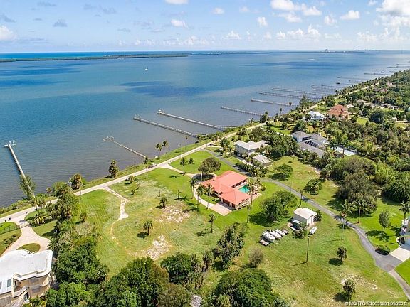 4th image of 2829 S Indian River Dr