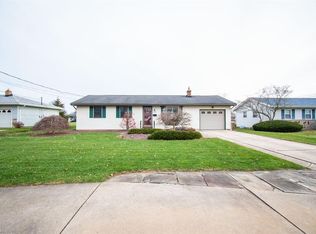 2249 Breezewood Dr, Youngstown, OH