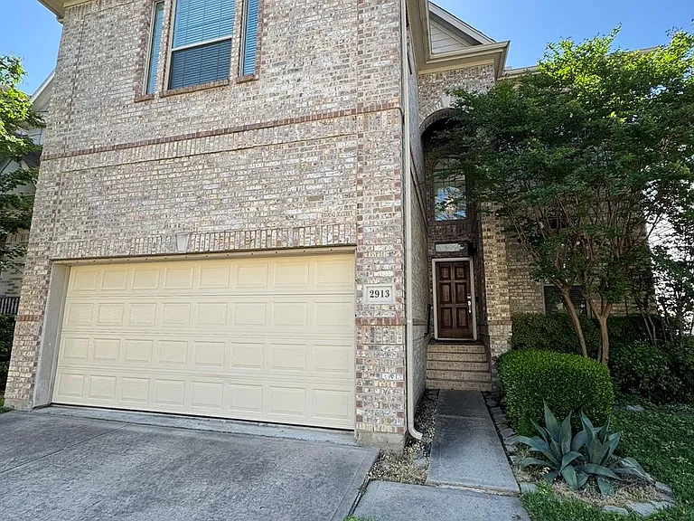 2913 N Becca Ln — Photo 1