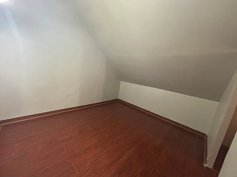 2049 N Kilpatrick Ave — Photo 6