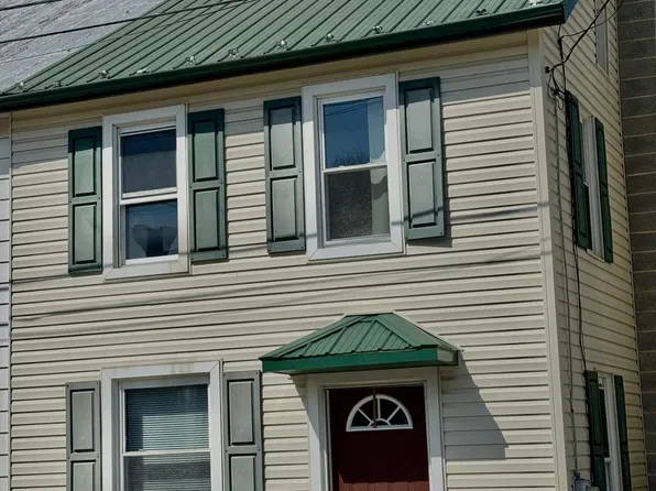 24 Hanover St, Dillsburg, PA 17019