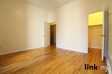 Rented by Link NY Realty