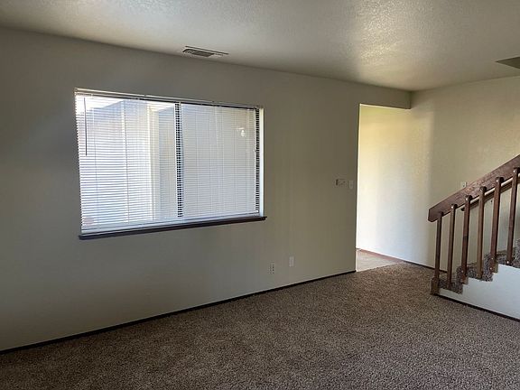 3rd image of 1735 Azoulay Ct APT A