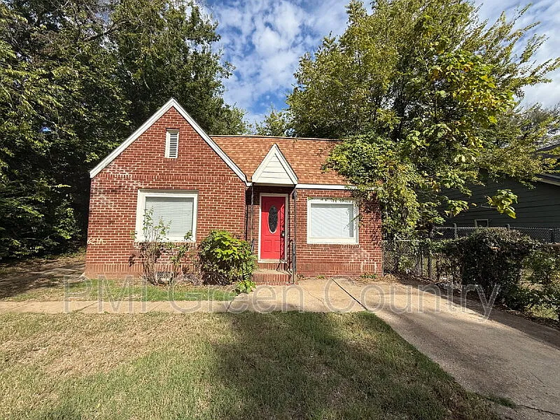 3 bed, 2.0 bath, $1,195 — Photo 1