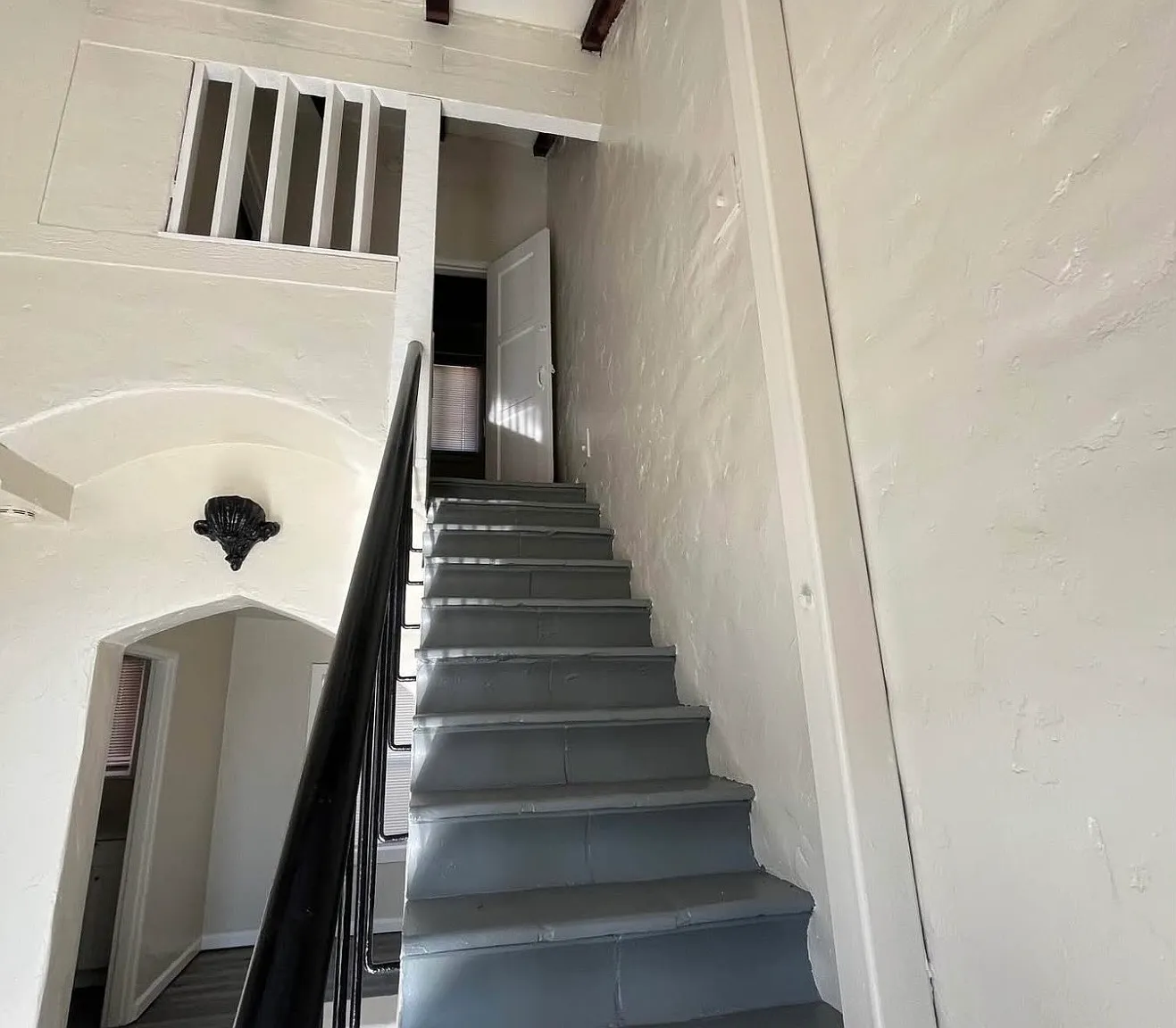 1 bed, $2,100 — Photo 3