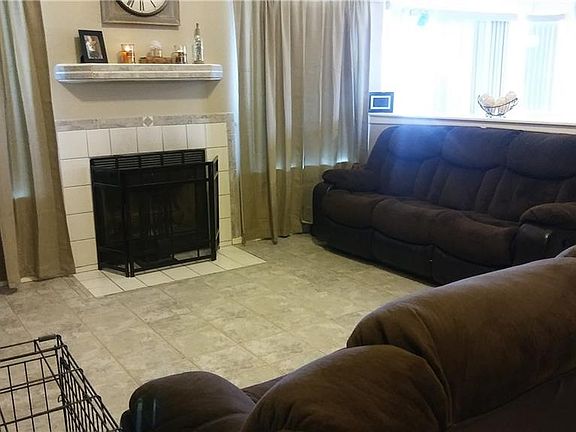 3rd image of 2047 E Sundance Dr