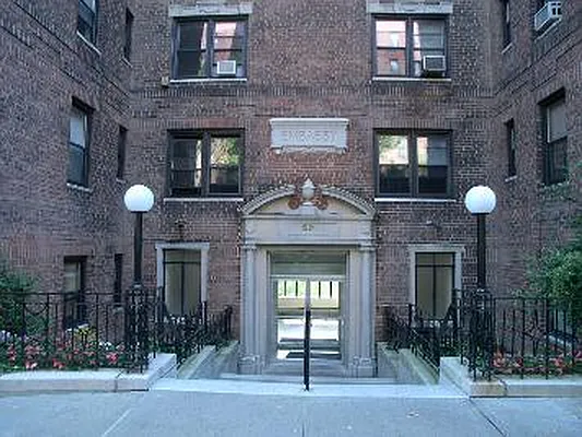 Sold by Corcoran | media 8