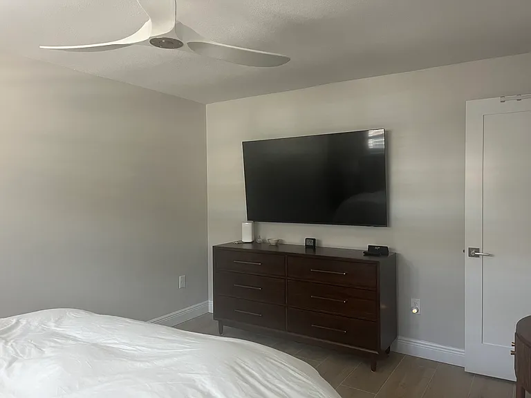 510 Granada Ave #108 — Photo 8