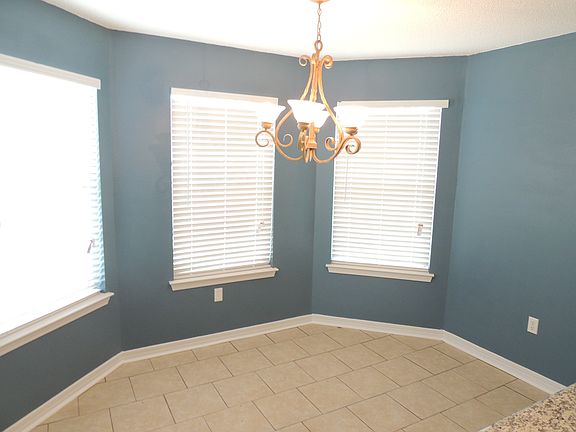 4th image of 11099 Sonja Dr