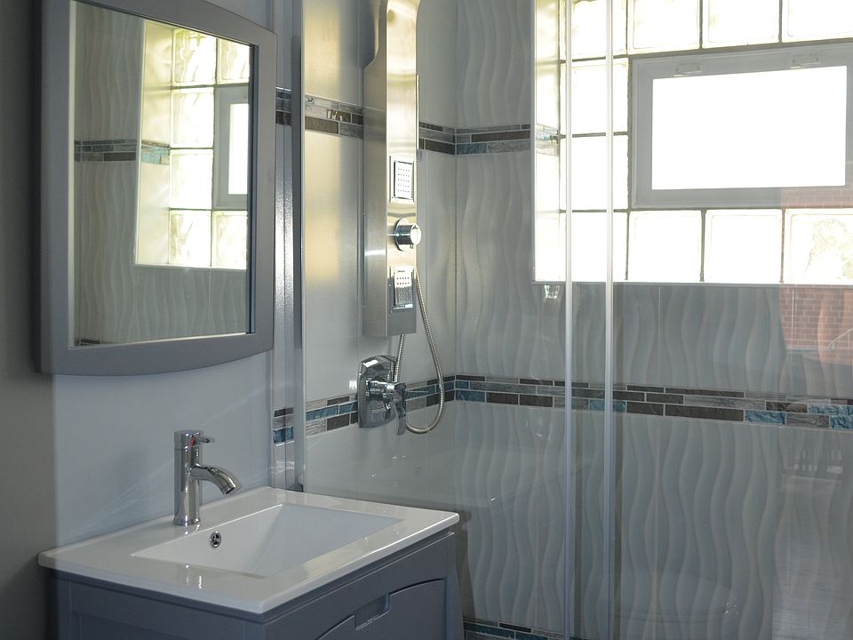1st image of 3841 Jerome Ave