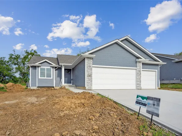 201 S Walnut Dr, Norwalk, IA 50211