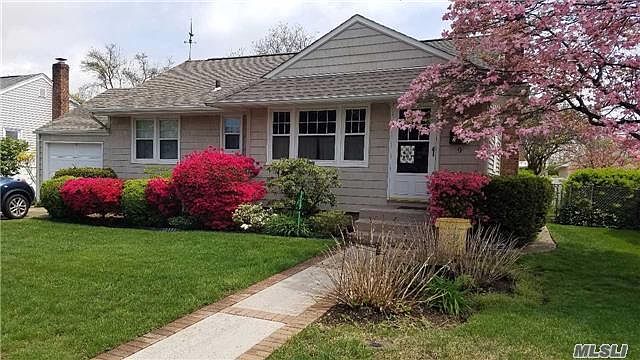1st image of 9 Crown St