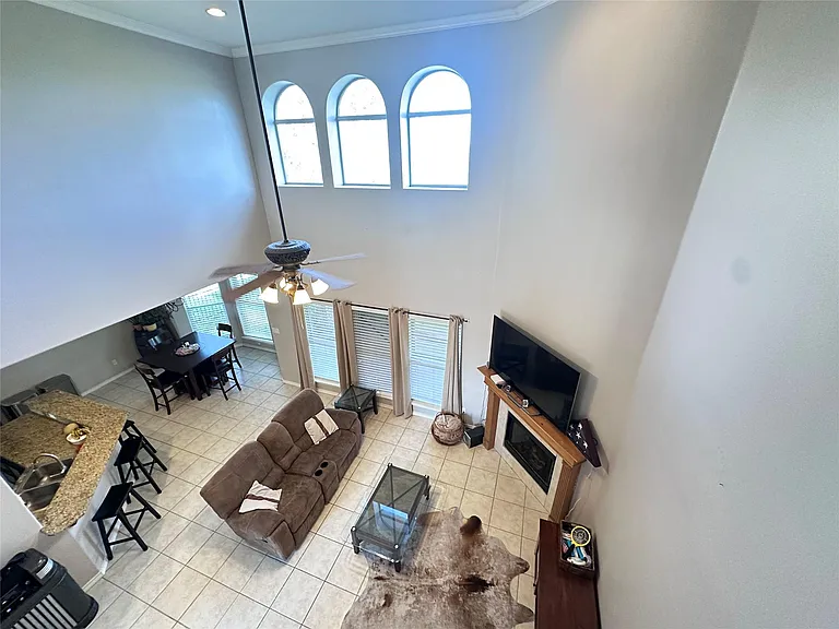 6321 Oso Pkwy — Photo 33