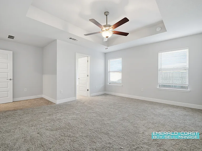 217 Baycliff Dr — Photo 26