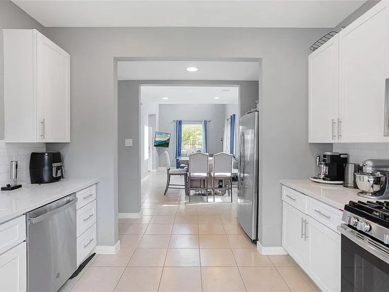 4625 Mallow St — Photo 9