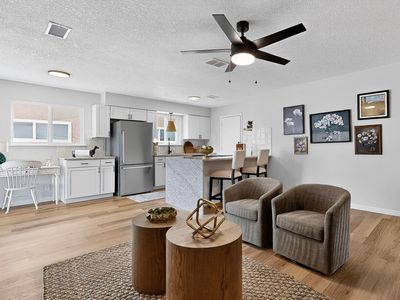 1613 Glorieta St NE, Albuquerque, NM, 87112