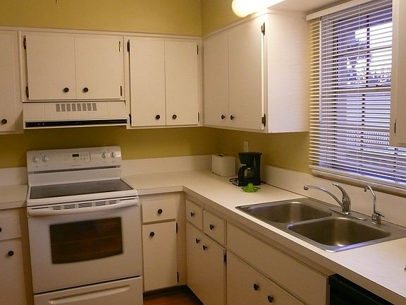 4th image of 2333 Indian River Blvd APT 203