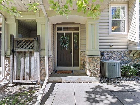4th image of 14569 Everton Ave N Unit 8