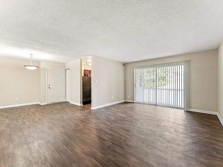 260 Northern Ave — Photo 5