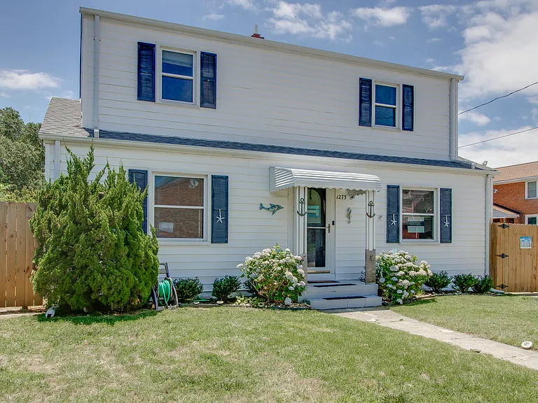 1273 Little Bay Ave — Photo 37