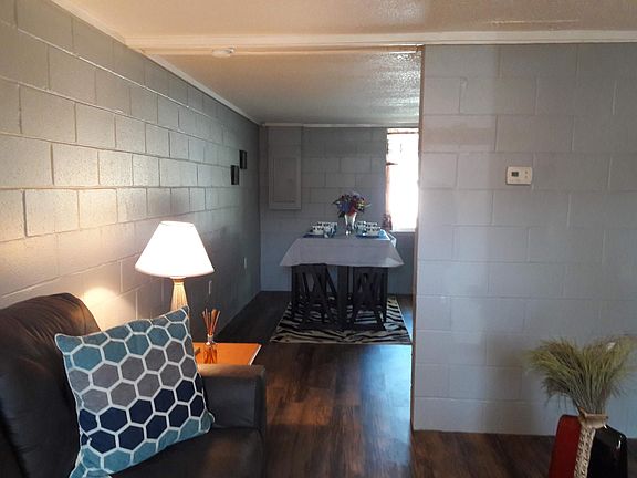 entrance from front door