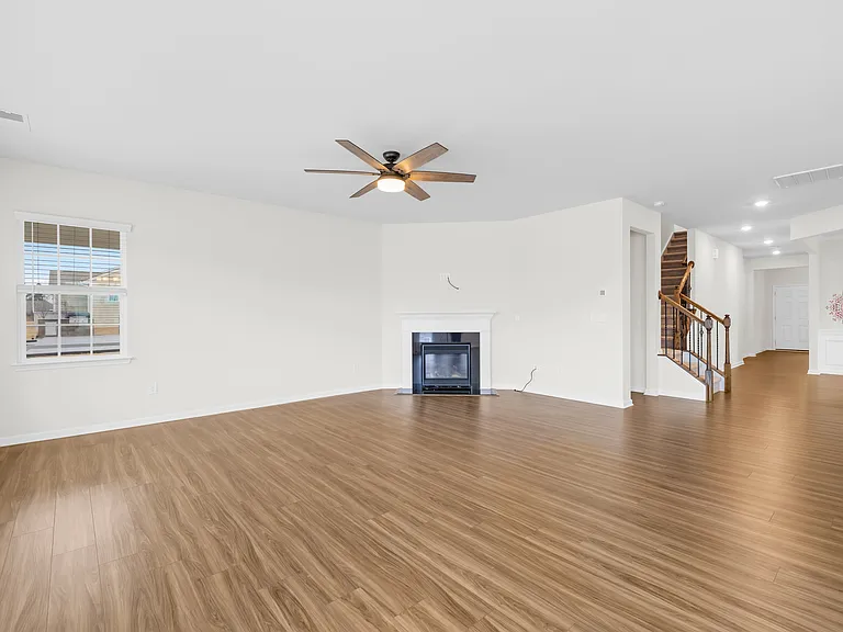 2207 Restina Dr — Photo 14