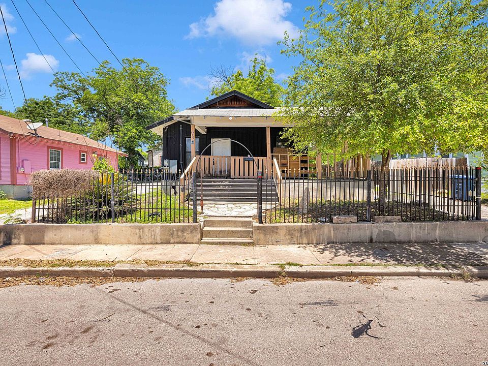1st image of 139 PAUL ST