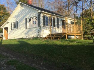 8 Cleveland St, Calais, ME 04619