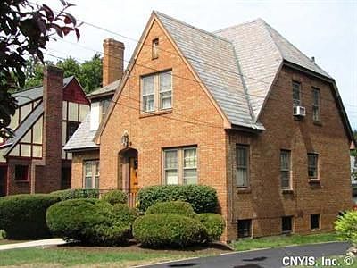 2nd image of 629 Scoville Ave