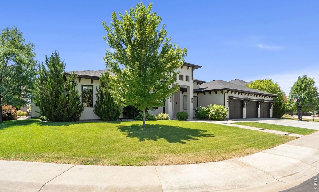 1813 Seashell Ct
