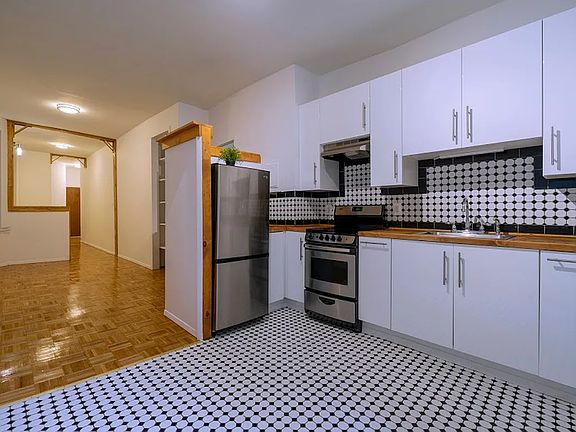2nd image of 230 E 83rd St #1RW