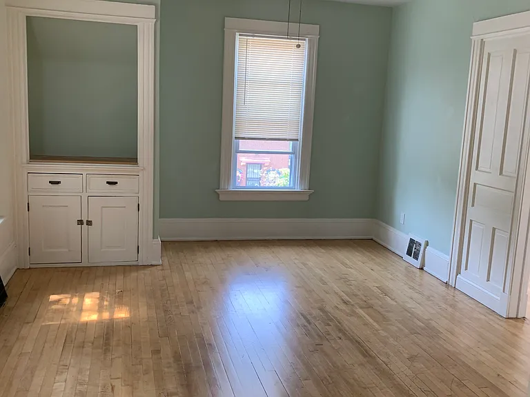 3102 N Pierce St — Photo 4