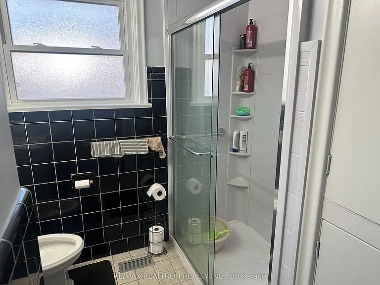 135 Treverton Dr #MAIN — Photo 14