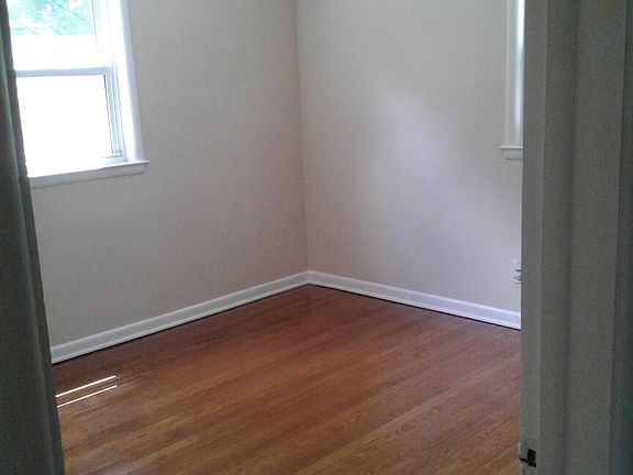 5th image of 99 E Stanton Ave