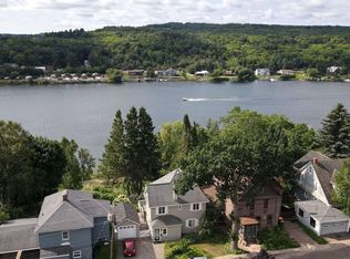622 Lake Ave, Hancock, MI 49930