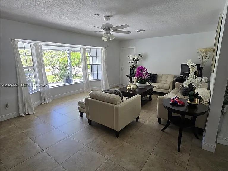 3619 W Park Rd — Photo 14