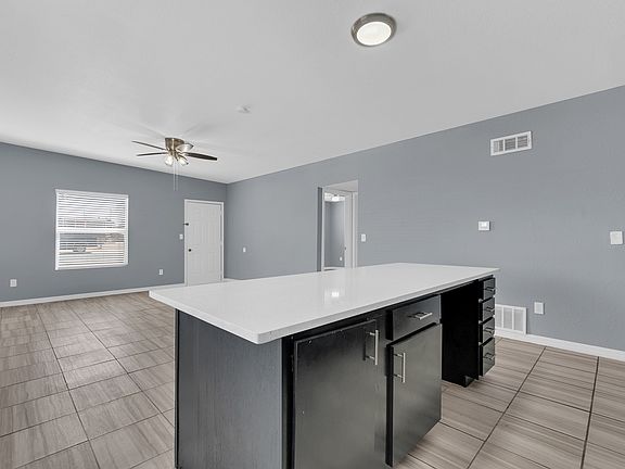 4th image of 3899 Vanderveer Dr #A