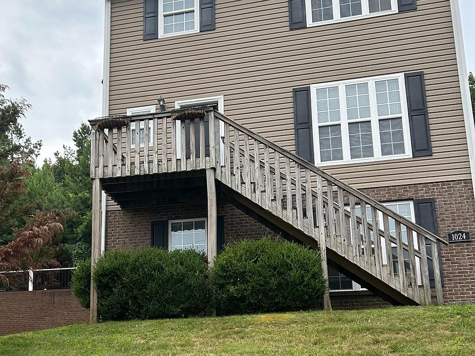 1st image of 1024 Nottingham Dr
