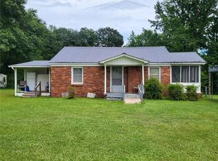 3043 47th Ave SW, Lanett, AL 36863