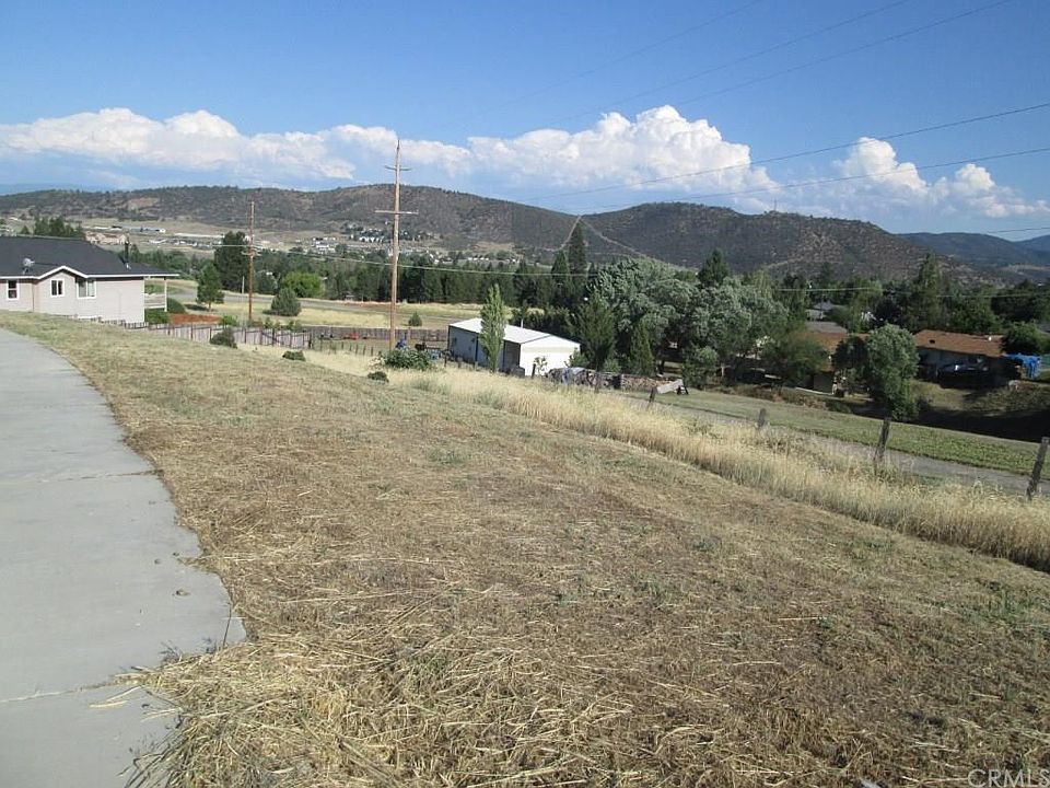 1st image of 840 N View Dr