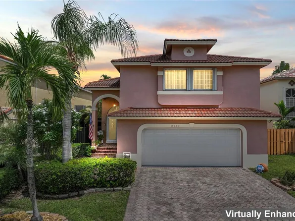 15633 SW 100th Ter, Miami, FL 33196
