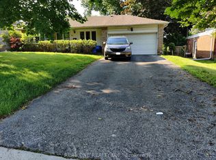 93 Southdale Dr, Markham, ON L3P 1K1