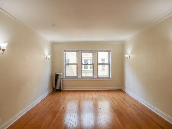 1631 W Lunt Ave, Chicago, IL