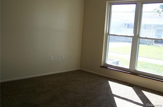 3rd image of 39752 Village Wood Cir #379
