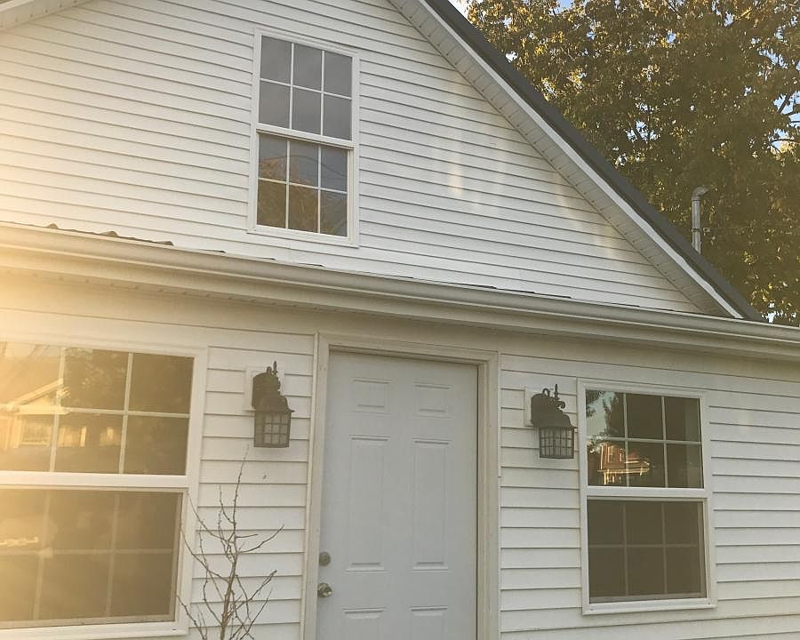 1st image of 120 Holly St