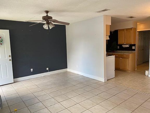 5th image of 1880 Cloverlawn Ave