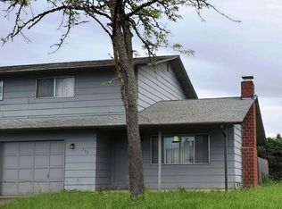 705 N 52nd Pl, Springfield, OR 97478