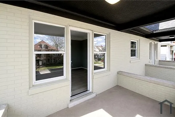 3 bed, 1100 sqft, $1,400 — Photo 3