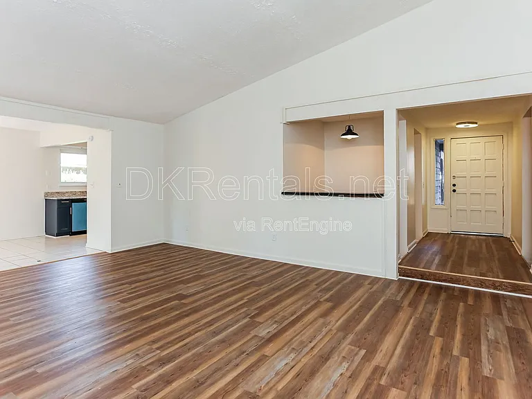 135 Beethoven Ct — Photo 4