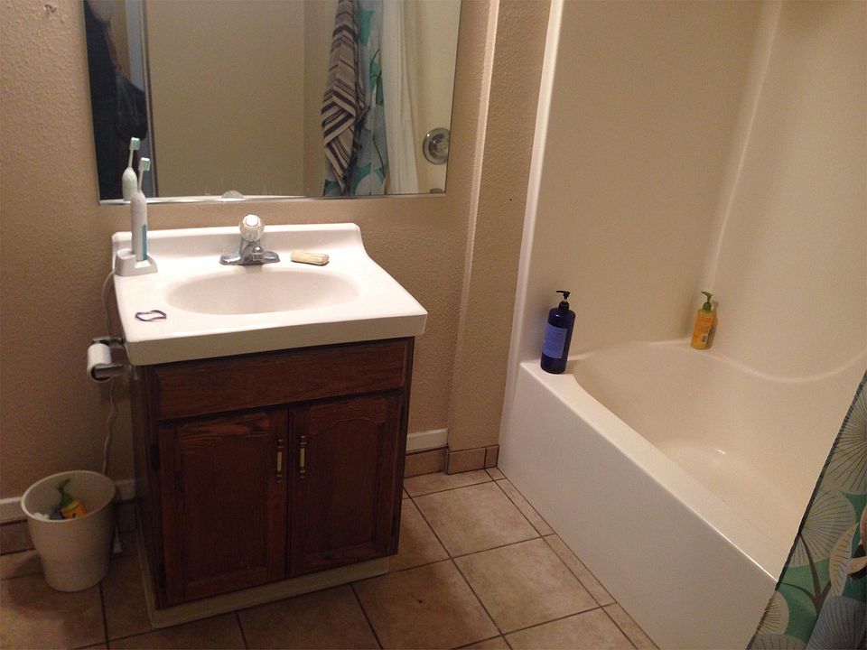 2nd image of 1807 Pomona Dr